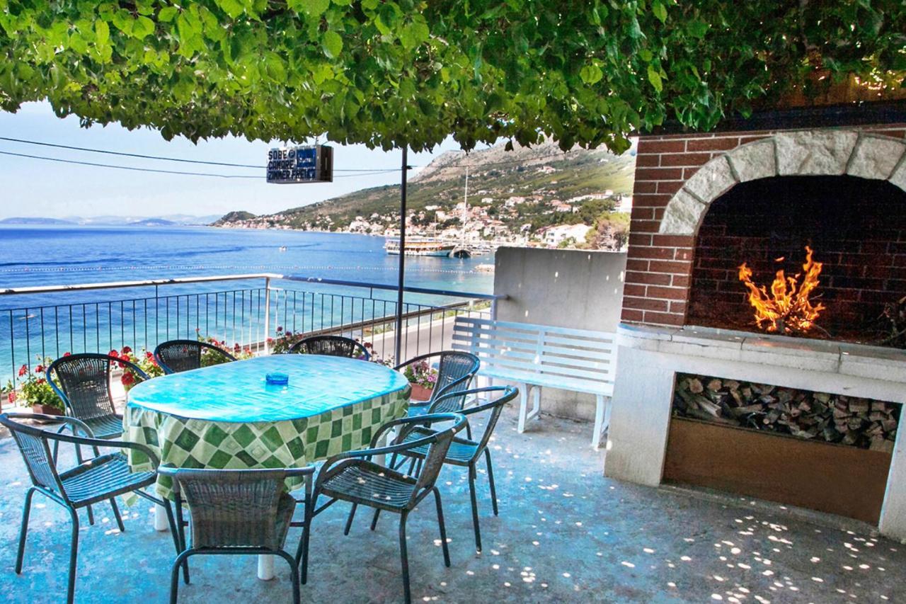 Seaside Apartment Blue Dugi Rat Esterno foto