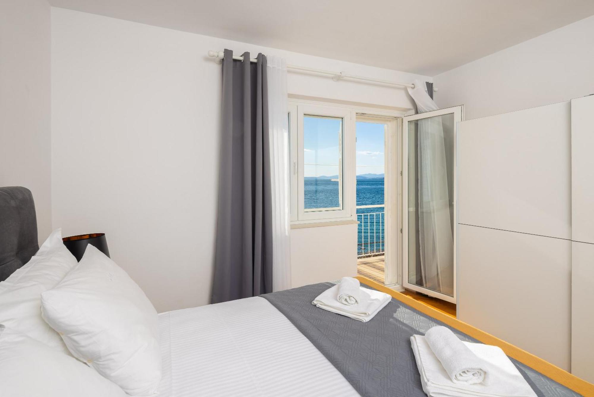 Seaside Apartment Blue Dugi Rat Esterno foto